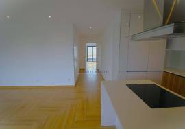 Large New 3 Bedroom Apartment in Private Condominium with Swimming Pool