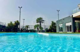 Exclusive Villa in Azeitão — Space, Nature & Investment Potential