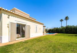 Three-bedroom villa with swimming pool in Pestana Gramacho Golf Resort, Carvoeiro - Algarve