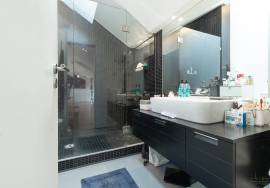 Top floor of a Palaccio with a stunning terrace and stunning views of the southwest and the Cristo Rei