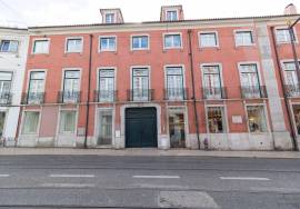 Top floor of a Palaccio with a stunning terrace and stunning views of the southwest and the Cristo Rei