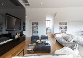 Top floor of a Palaccio with a stunning terrace and stunning views of the southwest and the Cristo Rei