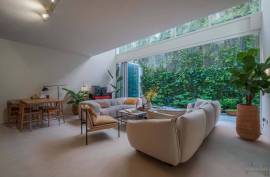 Bright T3+1 loft with 30 sqm of outdoor space to enjoy outdoor living in Marvila to the fullest.