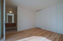 Bright T3+1 loft with 30 sqm of outdoor space to enjoy outdoor living in Marvila to the fullest.