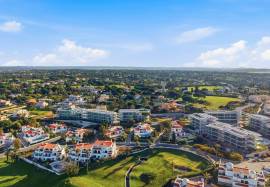 T2 of 172 m² with Terrace and Garden – Last Opportunities in Nomad Bay Carvoeiro