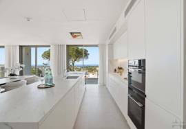 Carvoeiro – Owner’s Villa T4 with private rooftop, heated pool and panoramic ocean views
