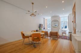 Intimate outdoor space - T2 furnished in Misericórdia