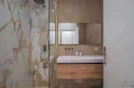 Intimate outdoor space - T2 furnished in Misericórdia
