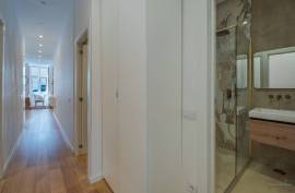 Intimate outdoor space - T2 furnished in Misericórdia