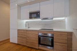 Intimate outdoor space - T2 furnished in Misericórdia