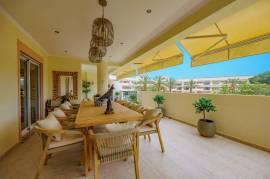 Stunning 3 Bed South Facing Apartment - Central Vilamoura