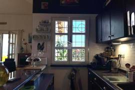 * EXCLUSIVE * Elegant Garden Bungalow T2 + 1 with Income Potential in Funchal * EXCLUSIVE * Elegant Garden Bungalow T2 + 1 with Income Potential in Funchal