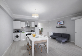 Albufeira 350m from the beach T0+3 renovated with sea view