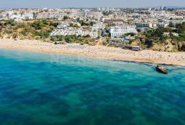 Albufeira 350m from the beach T0+3 renovated with sea view