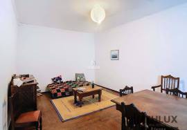 Wholly owned building located in the heart of the historic center of Elvas