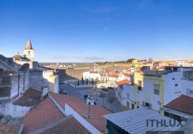Wholly owned building located in the heart of the historic center of Elvas