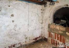 Wholly owned building located in the heart of the historic center of Elvas