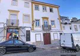 Wholly owned building located in the heart of the historic center of Elvas
