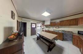 5 bedroom villa with garage located in Bairro Europa – Elvas - Portugal