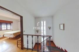 5 bedroom villa with garage located in Bairro Europa – Elvas - Portugal