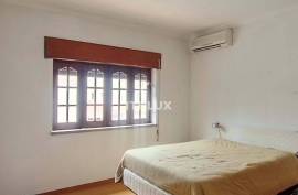 5 bedroom villa with garage located in Bairro Europa – Elvas - Portugal