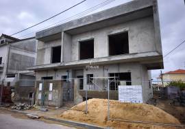 House T4 - new in Seixal - Fernão Ferro