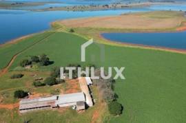 Furnas Peninsula: Luxury Farm with 1,481ha and 25km of Water Bank