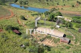 Furnas Peninsula: Luxury Farm with 1,481ha and 25km of Water Bank