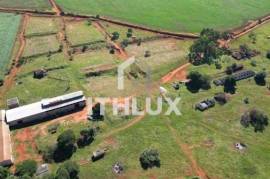 Furnas Peninsula: Luxury Farm with 1,481ha and 25km of Water Bank
