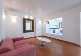 Charming 2 bedroom townhouse