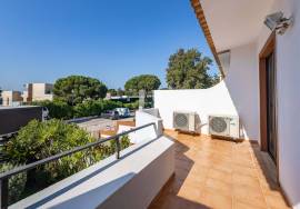 Charming 2 bedroom townhouse