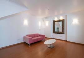 Charming 2 bedroom townhouse