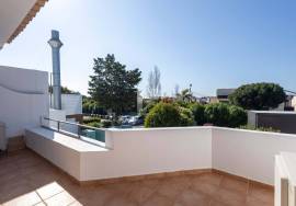 Charming 2 bedroom townhouse