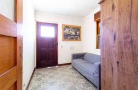 6 Bedroom Villa with Suite in the Heart of Benfica – Traditional Charm and Unique Space