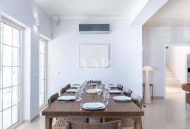 Renovated 5 Bedroom Villa with Sea Views, Pool and Large Plot near Boliqueime