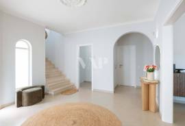 Renovated 5 Bedroom Villa with Sea Views, Pool and Large Plot near Boliqueime