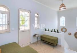 Renovated 5 Bedroom Villa with Sea Views, Pool and Large Plot near Boliqueime