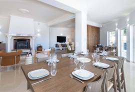 Renovated 5 Bedroom Villa with Sea Views, Pool and Large Plot near Boliqueime