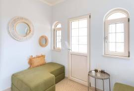 Renovated 5 Bedroom Villa with Sea Views, Pool and Large Plot near Boliqueime