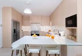 Renovated 5 Bedroom Villa with Sea Views, Pool and Large Plot near Boliqueime