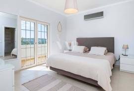 Renovated 5 Bedroom Villa with Sea Views, Pool and Large Plot near Boliqueime