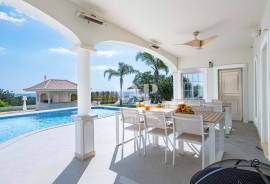 Renovated 5 Bedroom Villa with Sea Views, Pool and Large Plot near Boliqueime