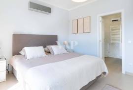 Renovated 5 Bedroom Villa with Sea Views, Pool and Large Plot near Boliqueime