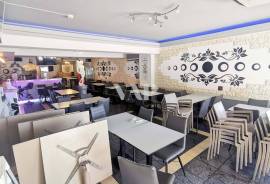 Fully Equipped Restaurant in Prime Location in Quarteira