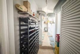 Fully Equipped Restaurant in Prime Location in Quarteira