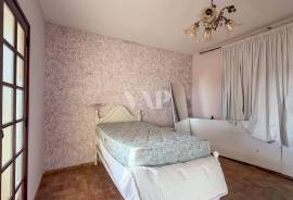 3 Bedroom Villa to Renovate with Pool in Quiet Area of Assumadinha, Vilamoura