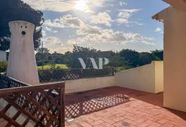 3 Bedroom Villa to Renovate with Pool in Quiet Area of Assumadinha, Vilamoura