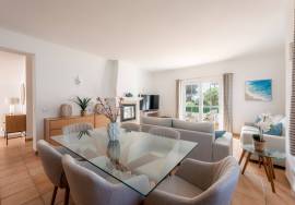 Charming Townhouse with Sea Views in Budens