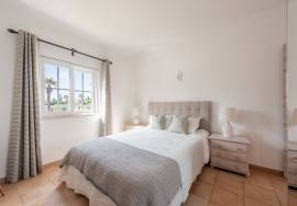 Charming Townhouse with Sea Views in Budens