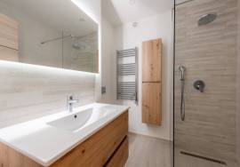 Charming Townhouse with Sea Views in Budens